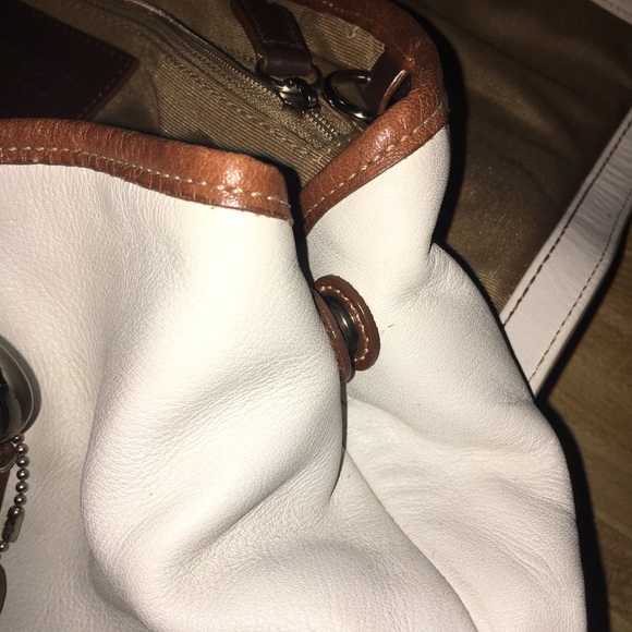 Authentic Coach Vintage Hampton Satchel - Picture 5 of 8